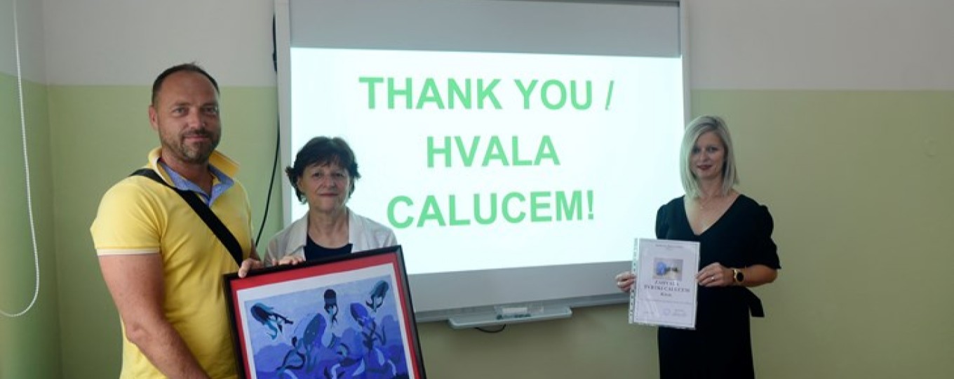 Calucem donates to Elementary School Stoja: A smart board for more modern and interactive teaching at the Elementary School